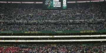 Retrasan el México vs Inglaterra por tormenta eléctrica