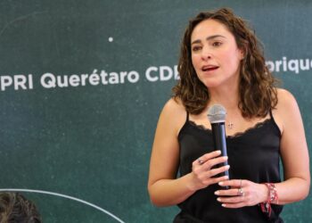 Abigail Arredondo pide fortalecer la democracia y las instituciones en México