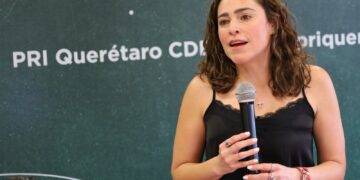 Abigail Arredondo pide fortalecer la democracia y las instituciones en México