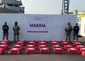 Semar decomisó 1.2 toneladas de presunta cocaína frente a las costas de Chiapas