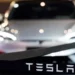 Caen acciones de Tesla 7% pese a mejores ventas