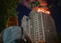 Rusia lanza fuertes ataques contra capital de Ucrania, matando al menos a 21