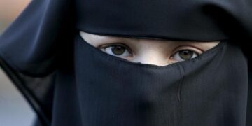 Ultraderecha de Portugal prohíbe el burka entre acusaciones de discriminación