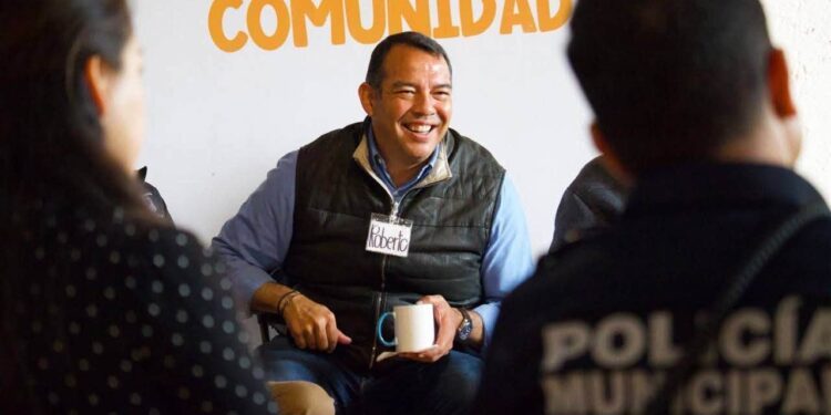 Roberto Cabrera prepara su Quinto Informe de Gobierno