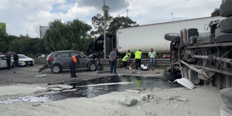 Colapsa la 57 por choque