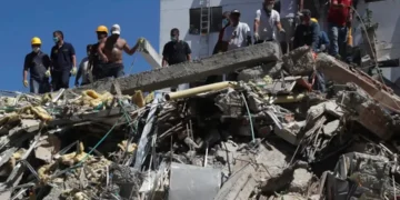 Asciende a 224 cifra de muertos por sismo en Colombia