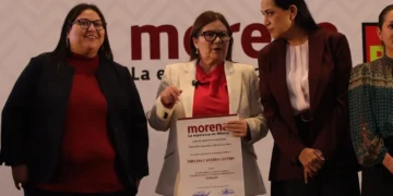 ‘¿Por qué aferrarse al fuero?’, dice Imelda Castro a Inzunza