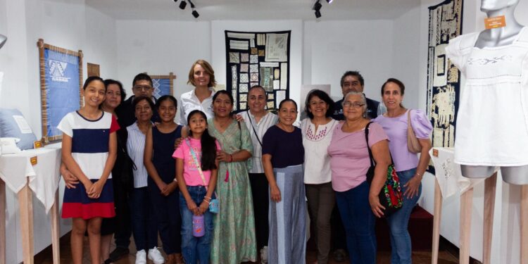 Inaugura López Birlain la muestra Randa del Tiempo