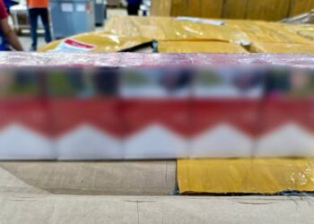 Aseguran casi 3 millones de cigarros ilícitos en el AICM