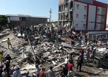 Colombia en “situación de emergencia” por sismo que deja 111 muertos