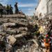 Suman 294 fallecidos por terremoto de Colombia