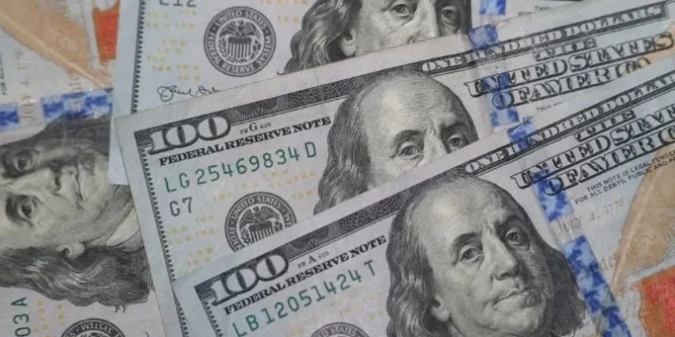 Se aproxima dólar a los $17 en el mercado internacional