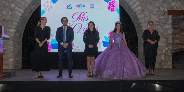 El Marqués celebra a 80 jóvenes con “Mis XV años, Cumpliendo un Sueño”