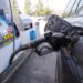 Se renovará pacto con empresarios para estabilizar el precio de la gasolina regular y diésel