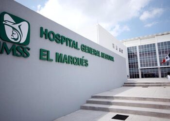 IMSS Querétaro realiza primera doble mastectomía endoscópica con implantes mamarios