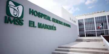 IMSS Querétaro realiza primera doble mastectomía endoscópica con implantes mamarios