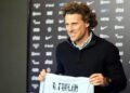 Diego Forlán toma las riendas de Uruguay