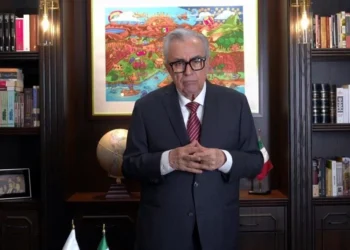 Rubén Rocha no resistió y solicita, otra vez, licencia