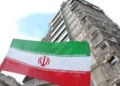 Desafía Irán sanciones de EU mientras Pakistán busca mediar