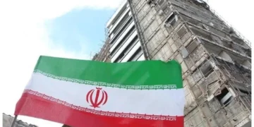 Desafía Irán sanciones de EU mientras Pakistán busca mediar