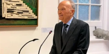Encabeza Gertz homenaje a Frida Kahlo en Reino Unido