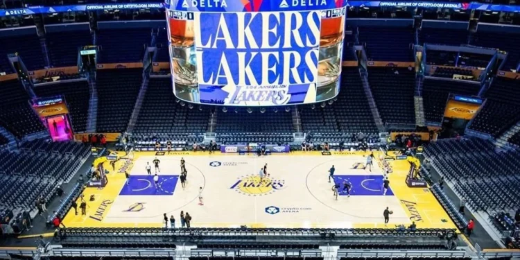Vuelven a vender a los Lakers en cifra récord