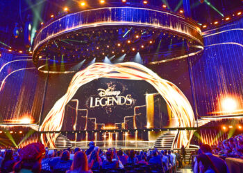 Anne Hathaway, Jonas Brothers y Dwayne Johson se consagran como Leyendas de Disney