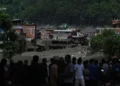 Suman 157 muertos por deslaves en Nepal