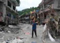 Suman 900 muertos por catástrofe en Nepal