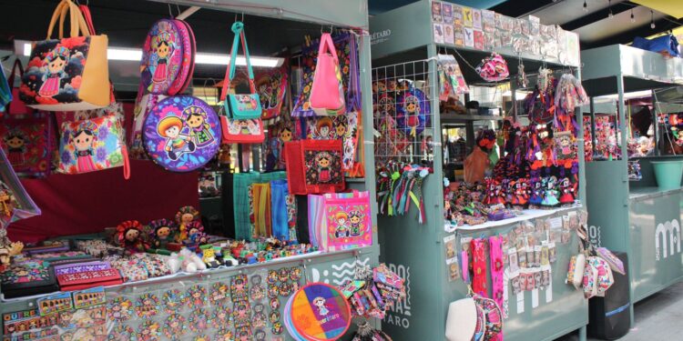Piden no criminalizar a todos los comerciantes artesanos; cuatro grupos dialogan con municipio