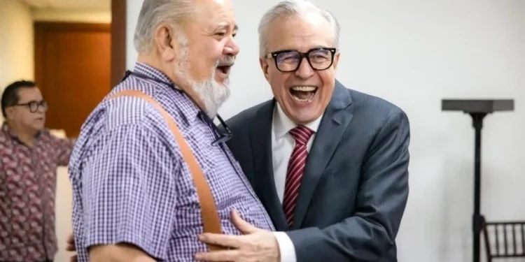 Tras 112 días de licencia, Rubén Rocha Moya reasumió de forma unilateral la gubernatura de Sinaloa