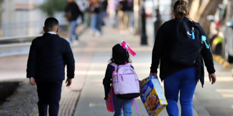 Más de 2 mil 200 estudiantes registrados para encontrar escuela: USEBEQ