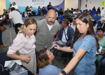 DIF Estatal y Asociación ALE valoran a 600 pacientes para cirugías de cataratas