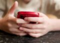SEP busca regular celulares y otros dispositivos digitales en escuelas