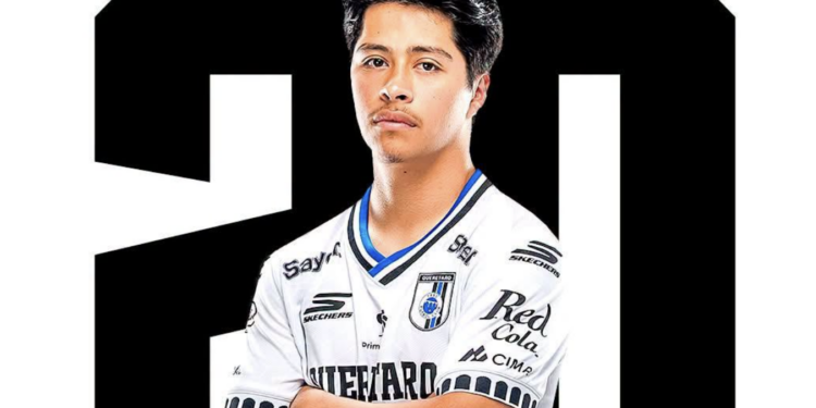 ¿Quién es Alex Alcalá? El ex del Manchester City que ya debutó con Gallos