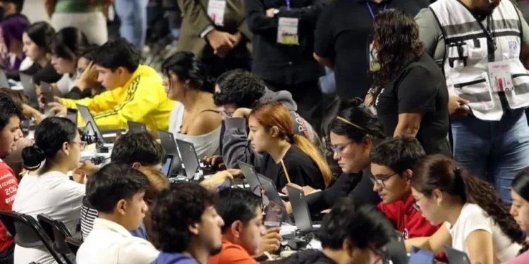 Estima Rector 63 por ciento de asistentes a examen de UNAM
