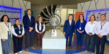 Capacita UTEQ a personal de Safran en liderazgo y excelencia operativa