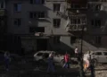 Dejan ataques rusos 16 muertos en Ucrania
