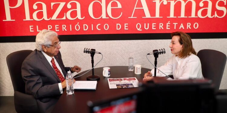 Evitar rupturas, pide Lupita