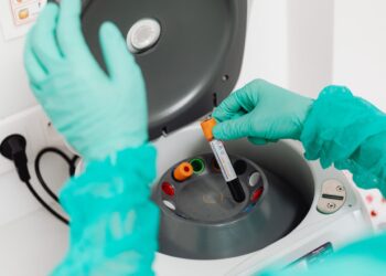 Llama SESEQ a prevenir y detectar a tiempo el cáncer cervicouterino