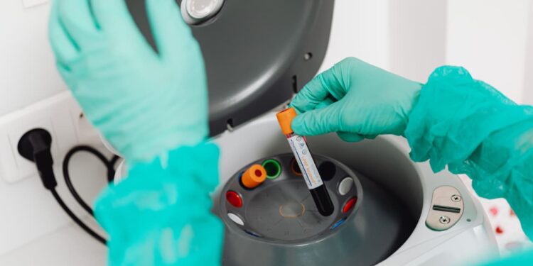 Llama SESEQ a prevenir y detectar a tiempo el cáncer cervicouterino
