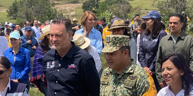 Se unen 1,500 personas a Jornada de Reforestación