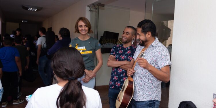 Fortalece SECULT la formación de nuevas generaciones de huapangueros