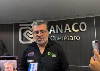 CANACO reitera “piso parejo” ante aumento de ambulantes en el Centro Histórico de Querétaro