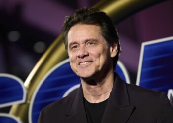 Jim Carrey será un  “Supersónico”