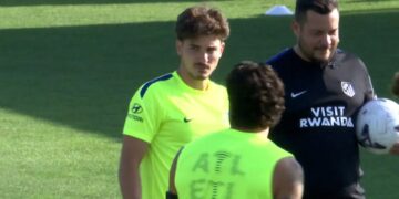Cara a cara entre Julián y Simeone