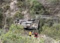 Muere una persona al caer con su vehículo a un barranco en Vizarrón, Cadereyta de Montes
