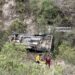 Muere una persona al caer con su vehículo a un barranco en Vizarrón, Cadereyta de Montes