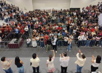 Visa no define a una persona: Sheinbaum