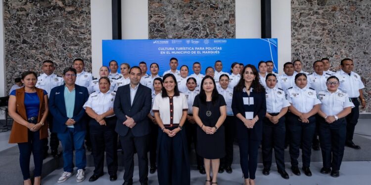 Fortalece El Marqués la cultura turística con capacitación a policías municipales